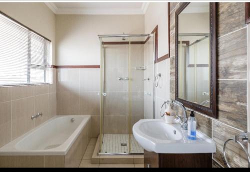 Jewel of Jozi — 4-Star Luxury Hotel in Edenvale, South Africa
