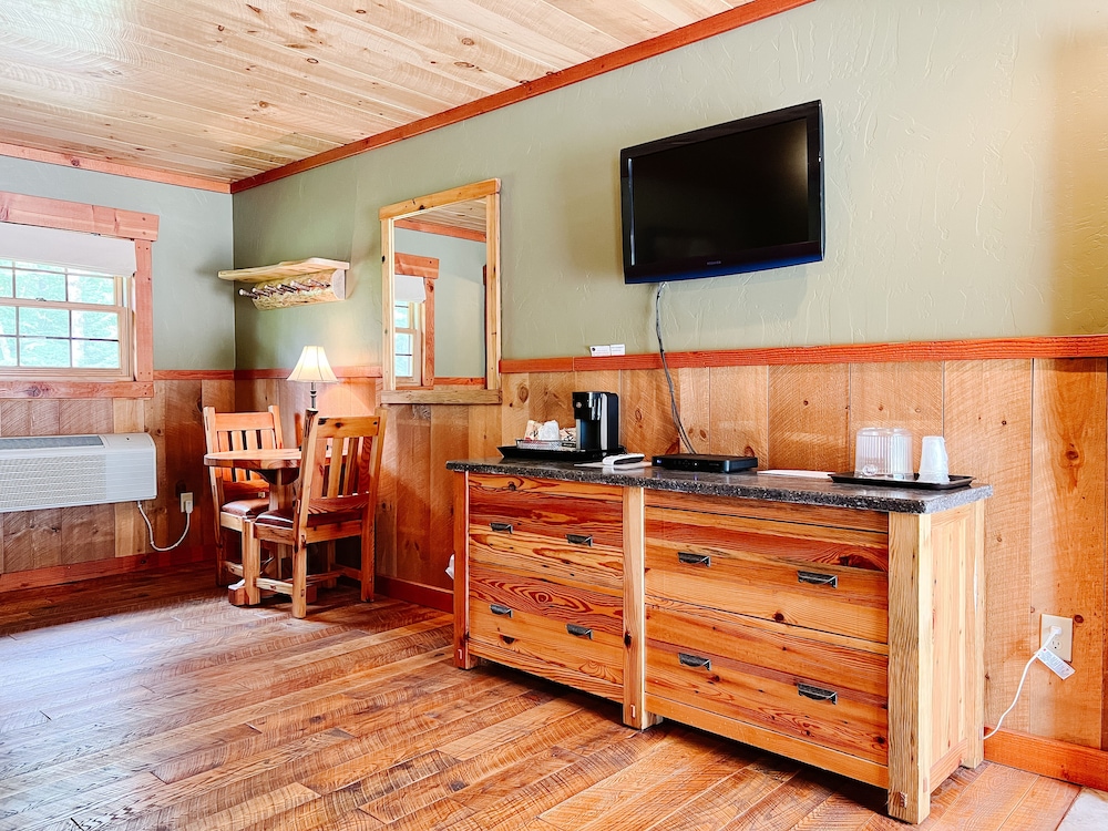 Cranberry Inn of Mercer - photo 3