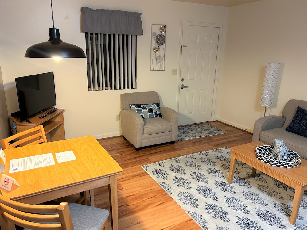 Affordable Corporate Suites of Overland Drive - photo 42
