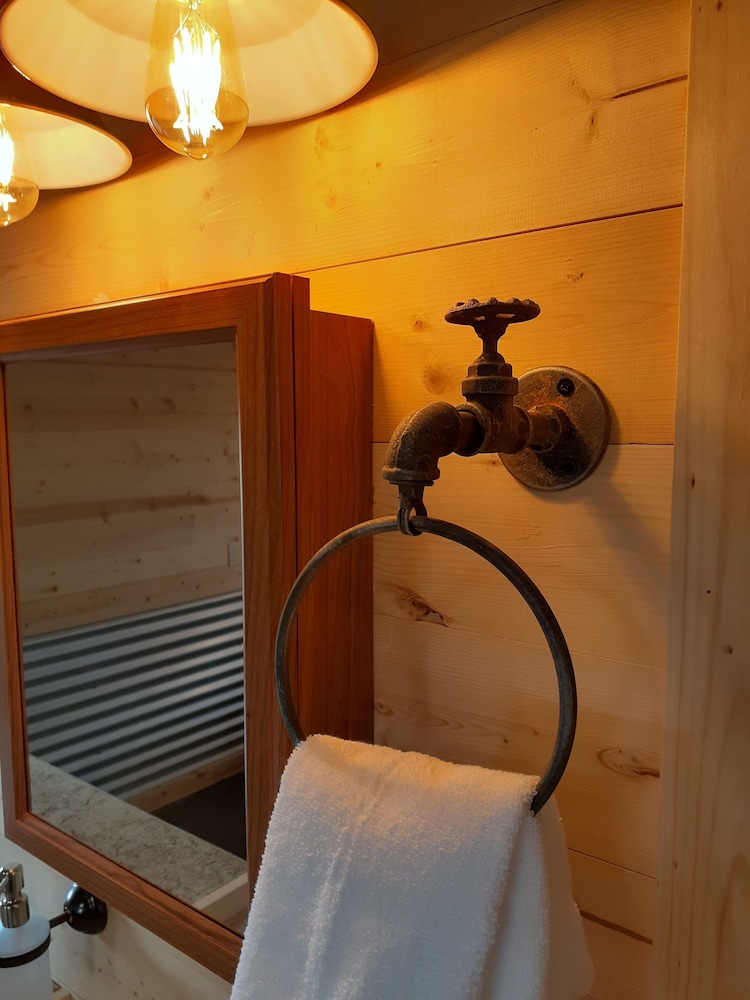 Glacier Acres Guest Ranch - photo 5