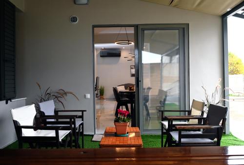 Aura House — 4-Star Luxury Hotel in Koutsopodi, Greece