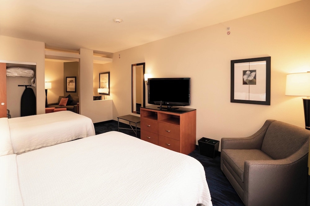 Fairfield Inn & Suites Kearney - photo 19