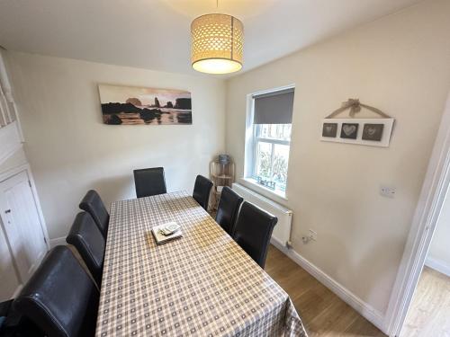 Maris Cottage Part of the The Bay Filey Holiday Village with pool gym and direct beach access pub restaurant tennis and meadows walks