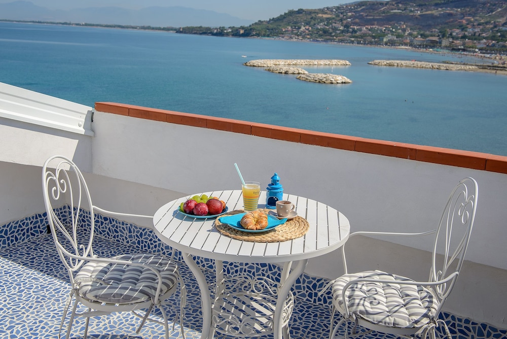 B&B Vistamare Suite — 4-Star Luxury Hotel in Agropoli, Italy