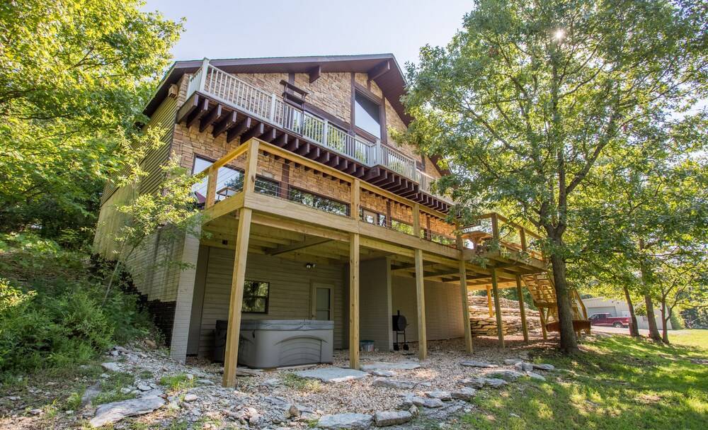 Ozark Outdoor Legacy in Hollister, United States