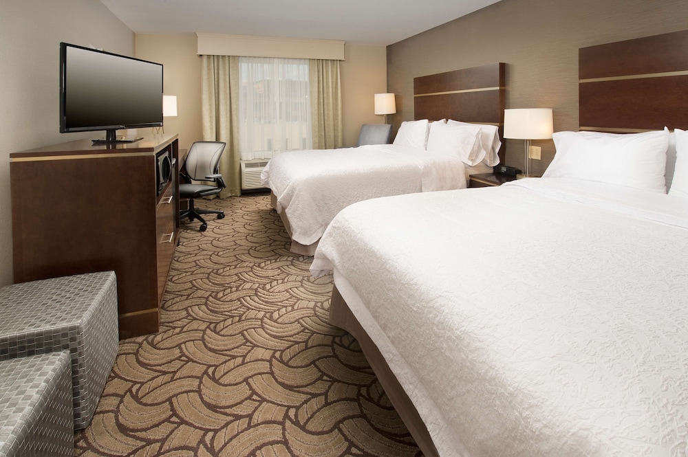 Hampton Inn & Suites San Antonio Downtown Market Square - photo 7