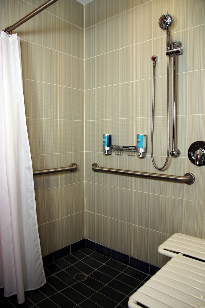 Aloft Chesapeake - photo 15