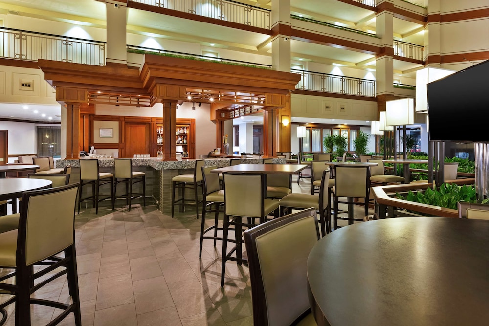 Hotel Auburn Hills - photo 23