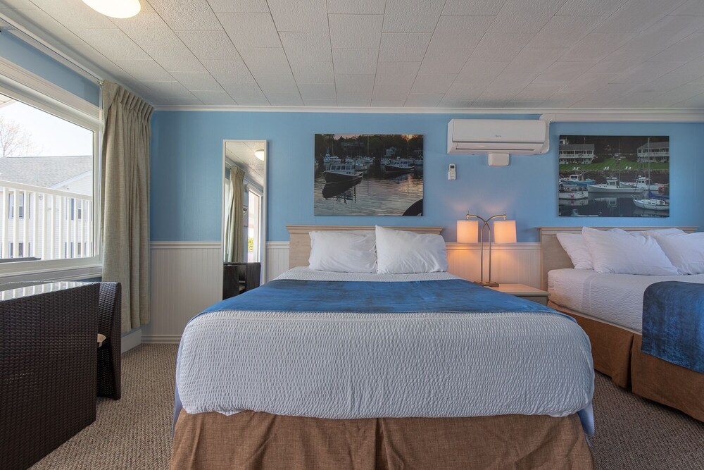 Footbridge Beach Motel - photo 128