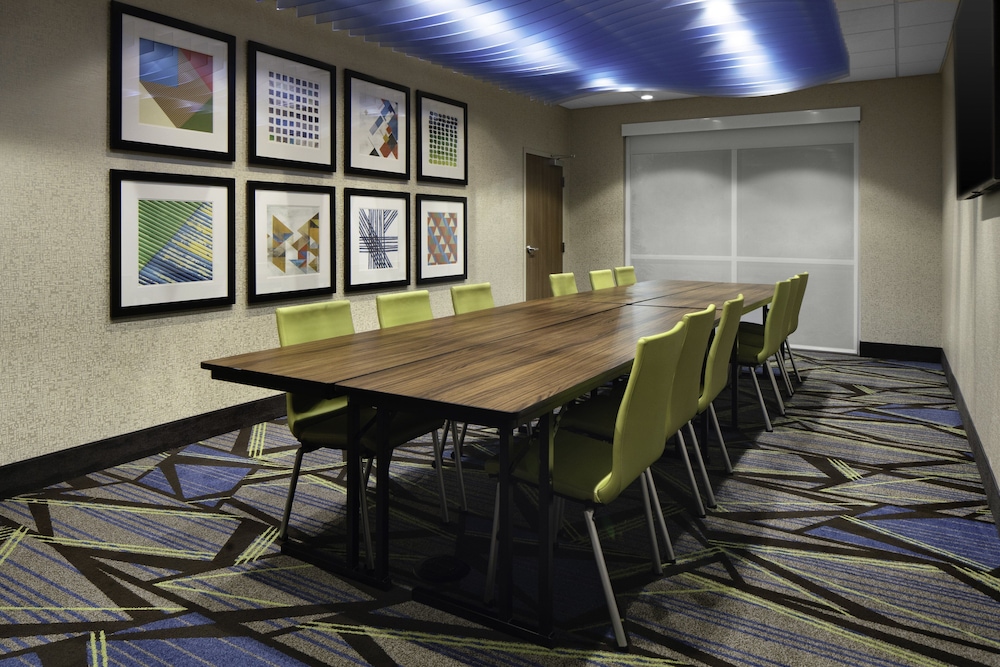 Holiday Inn Express & Suites Griffin - photo 48