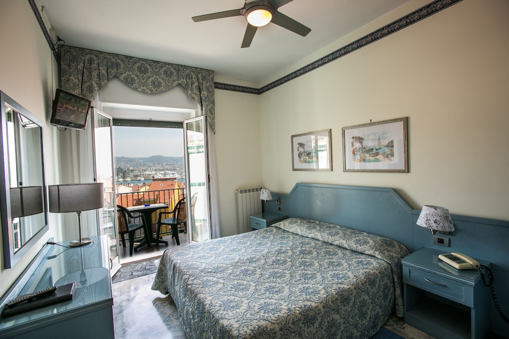 Hotel Ariston - carbon neutral hotel in Imperia