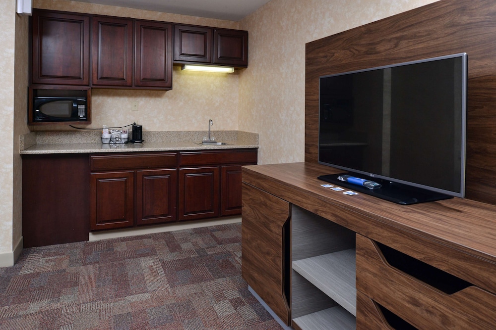 Hampton Inn Wytheville - photo 35