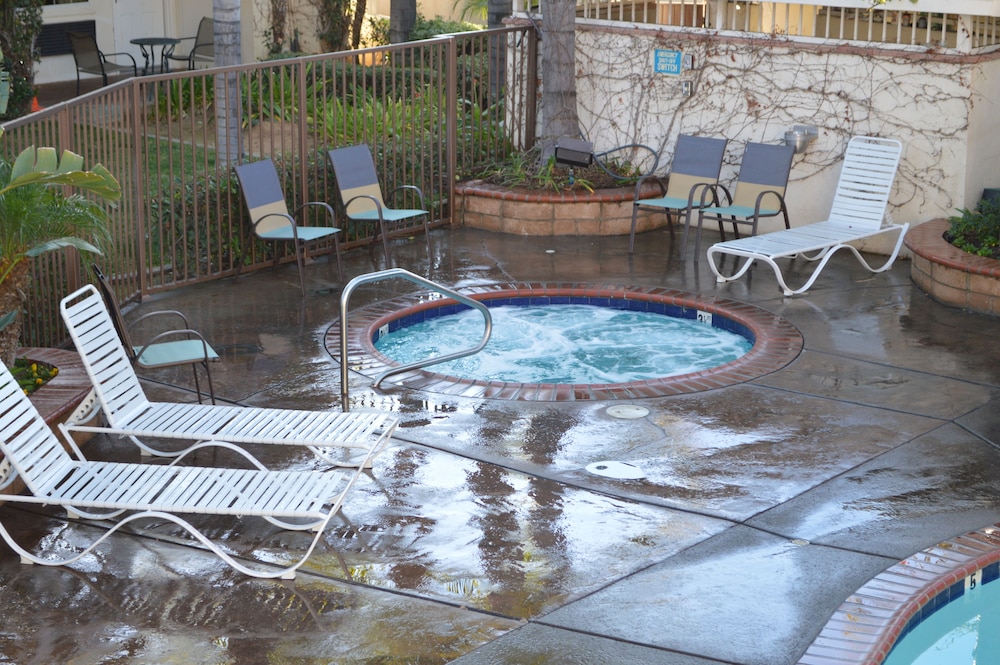 Dynasty Suites Redlands - photo 25