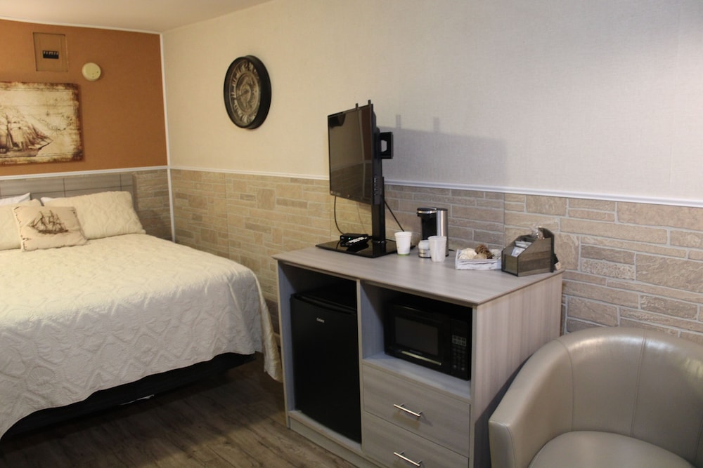 Lockview Motel - photo 24
