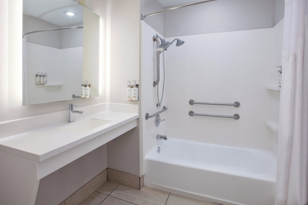 Holiday Inn Express Hotel & Suites Athens - photo 22