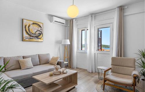 Amazing Apartment In Sibenik With Wifi — 4-Star Luxury Hotel in Sibenik, Croatia