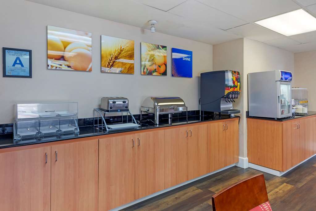 Comfort Suites Victorville Hesperia - photo 33