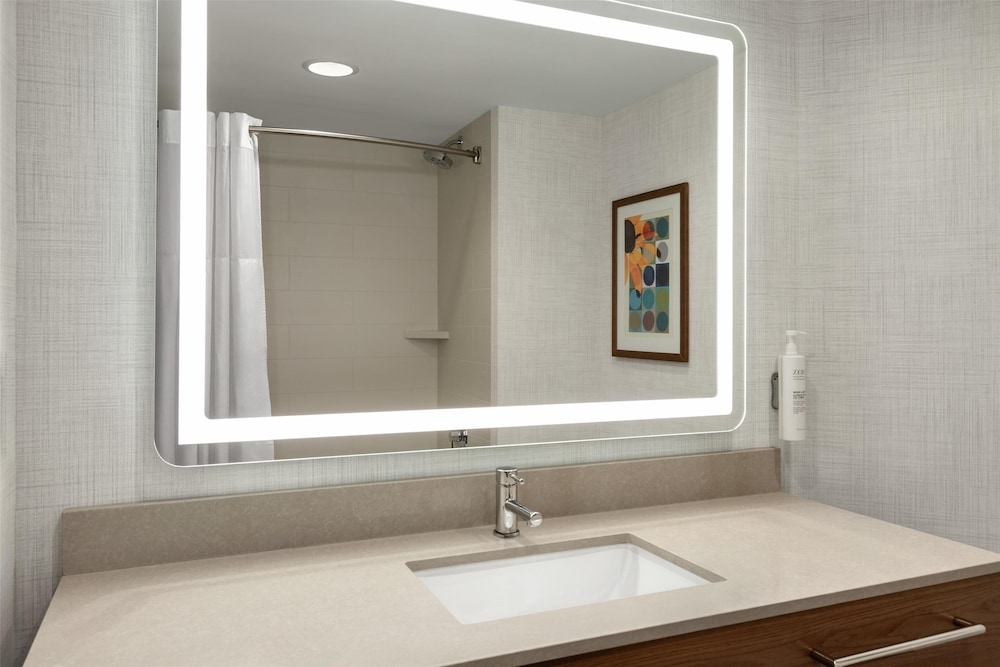 Hampton Inn Hagerstown - photo 17
