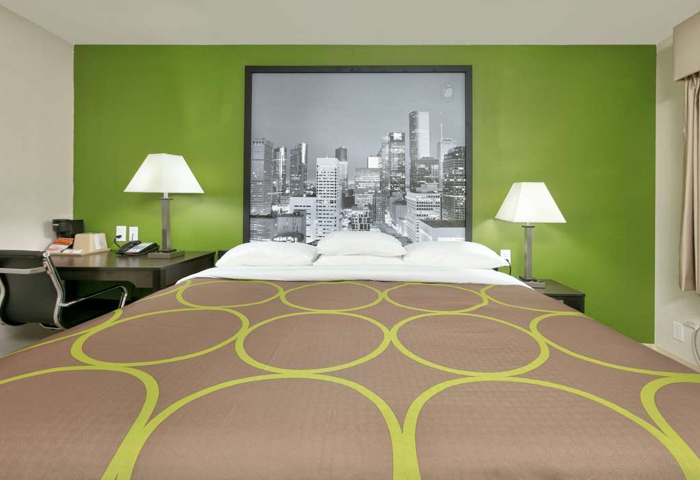 Super 8 by Wyndham Palestine - photo 9
