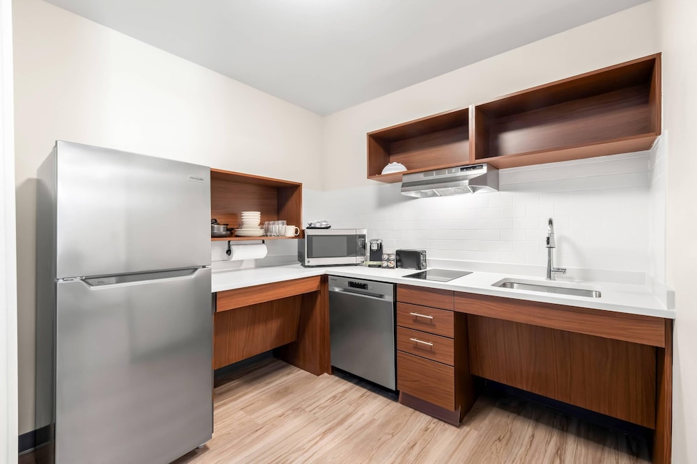Everhome Suites Amarillo West Medical Center - photo 25