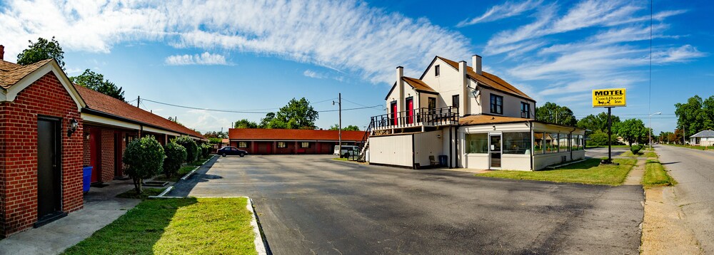 Coach House Inn - photo 53