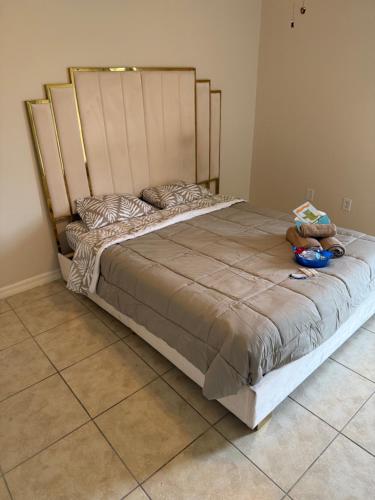 Nobel in LA — hotel in Lehigh Acres