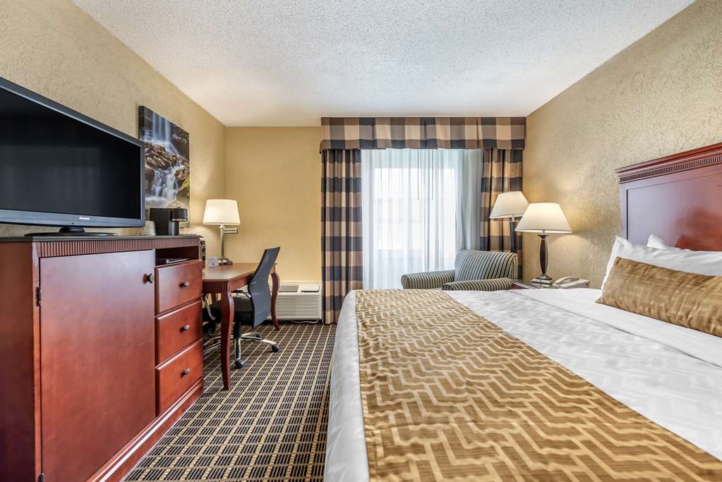 Best Western Plus Bridgeport Inn - photo 10