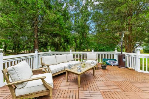 Tree Canopy Oasis - last minute hotel in East Quogue