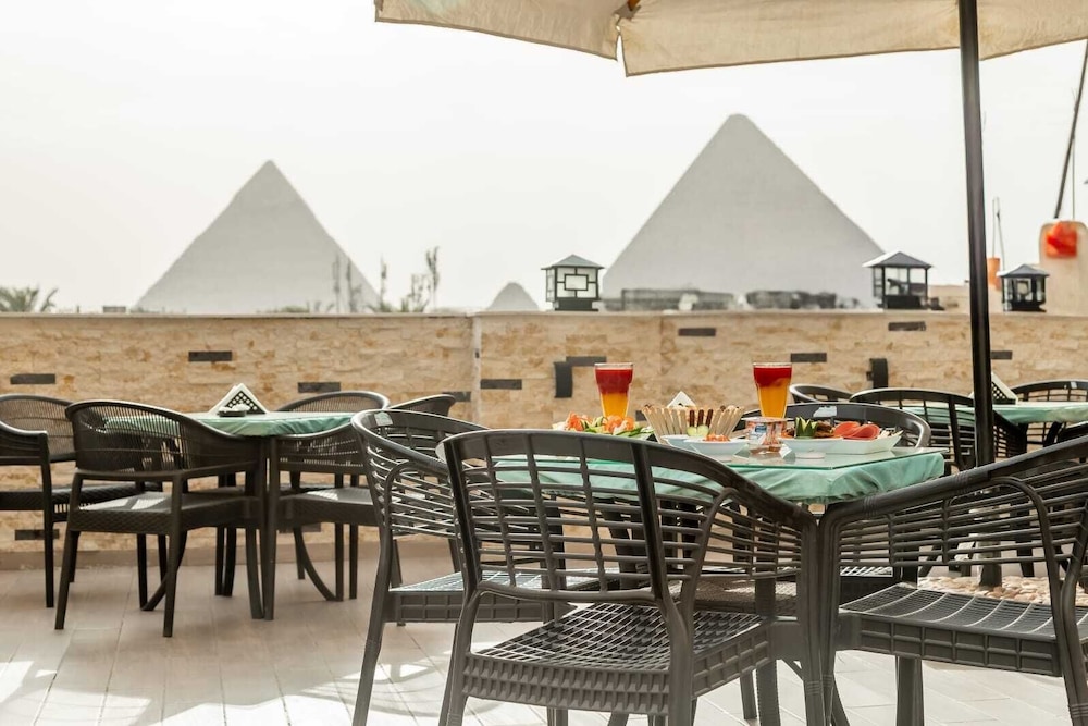 Night Pyramids Inn - last minute hotel in Giza