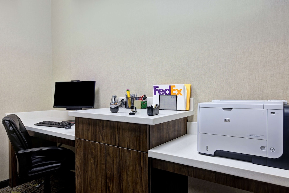 Hampton Inn & Suites Nacogdoches - photo 50