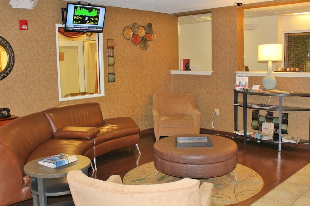 Candlewood Suites Syracuse Airport - photo 31