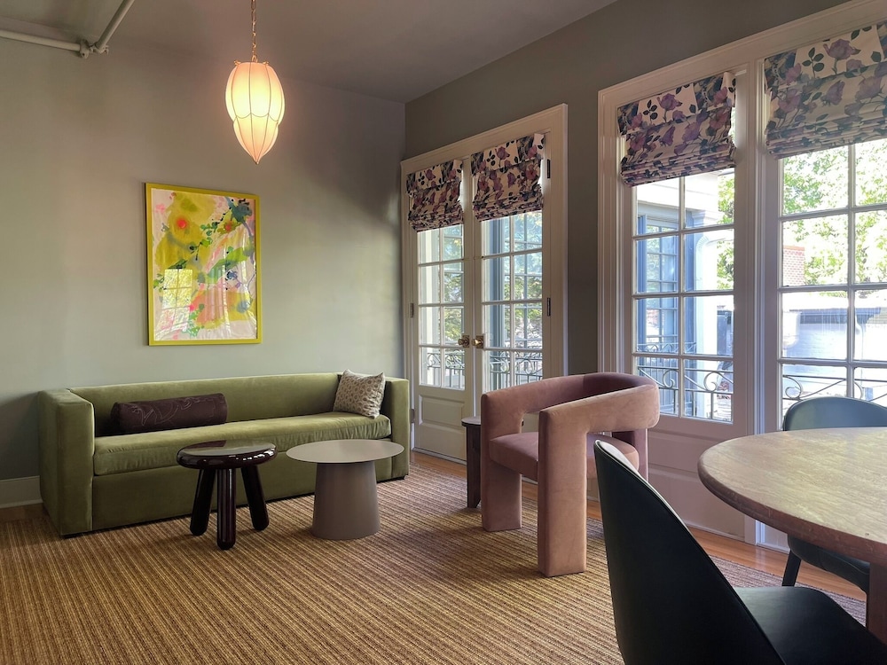 The Ashbrook Hotel - photo 6