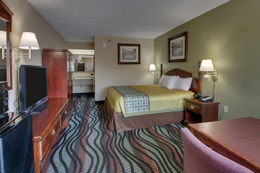 Angel Inn Central - photo 13
