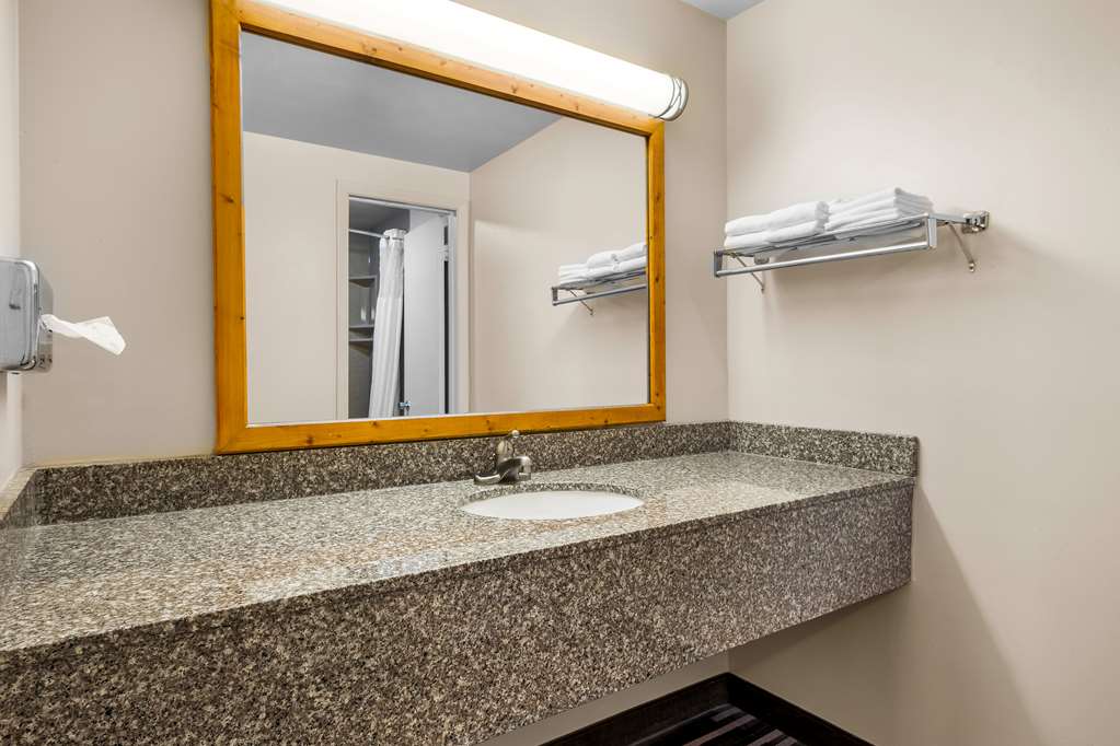 Best Western Lee's Motor Inn - photo 21