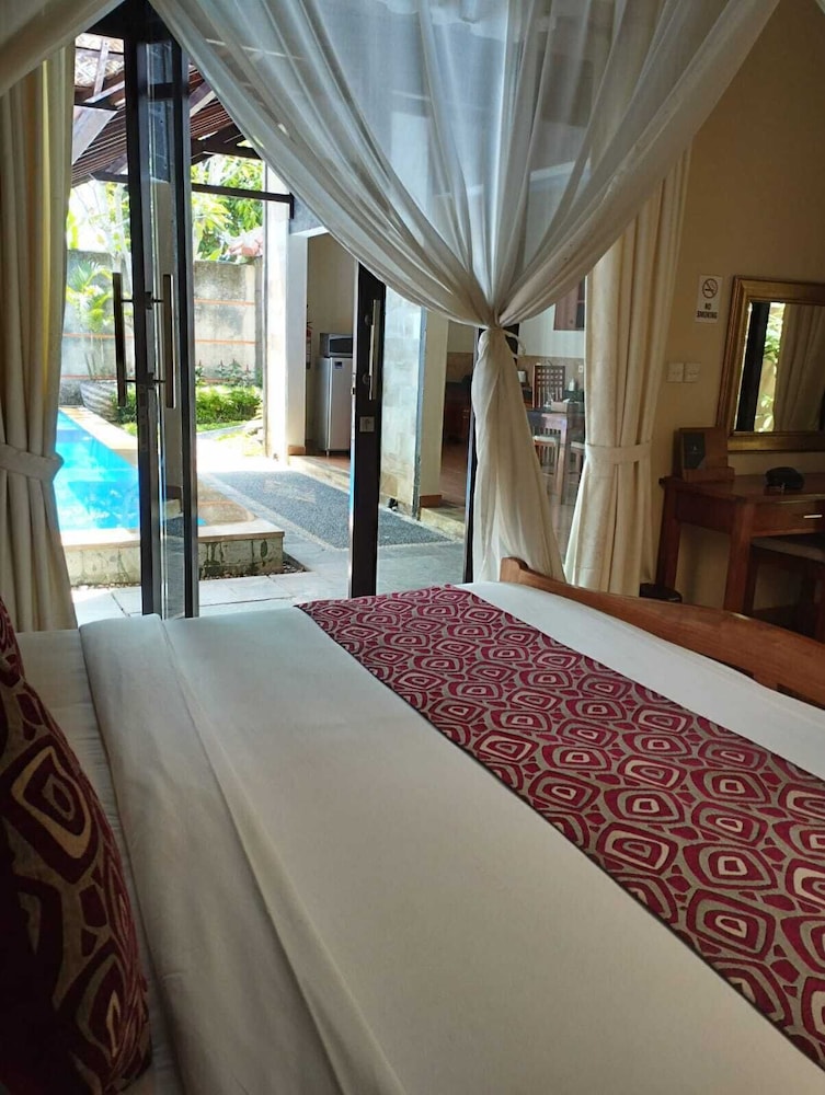 Kartika Dahayu Villa — 5-Star Luxury Hotel in Bali, Indonesia