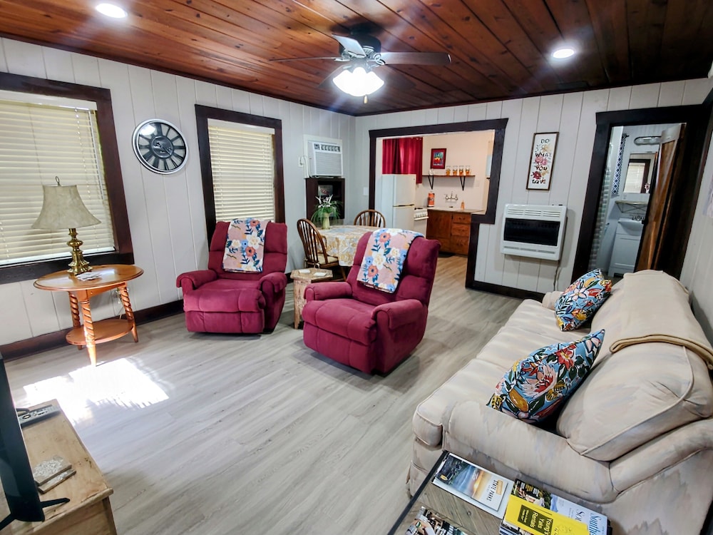 Edgewater Resort Cottage #1 - photo 100