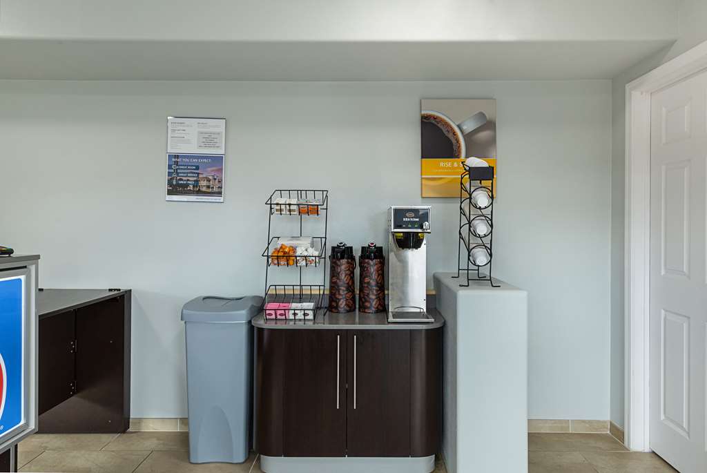 Motel 6 Show Low AZ - photo 32