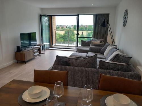 Luxury Riverside Apartment Stunning views Free Parking — 4-Star Luxury Hotel in Nottingham, United Kingdom