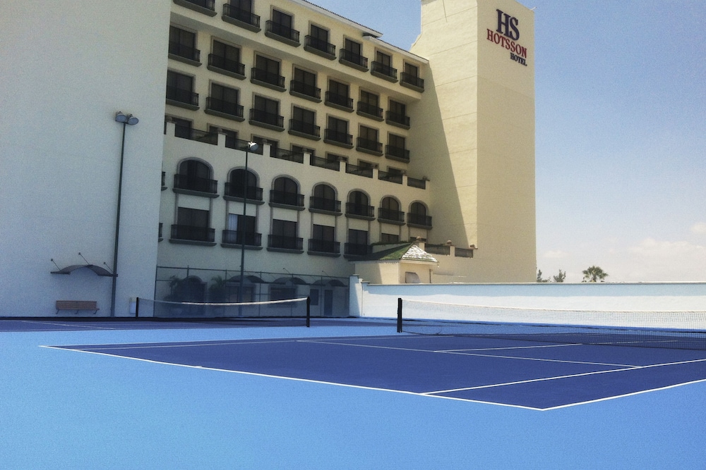 Tennis court