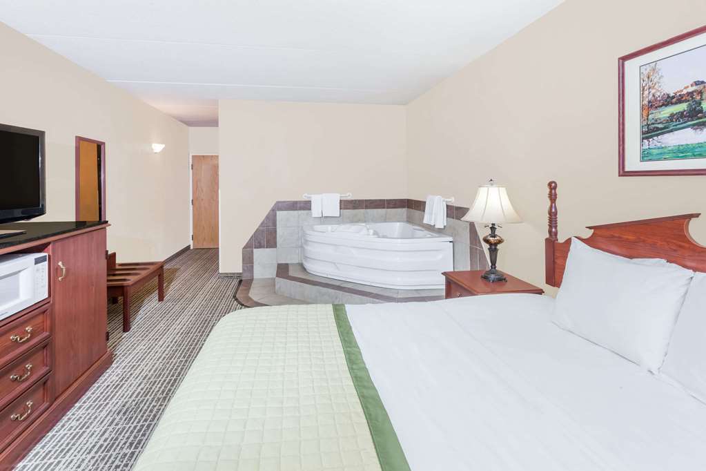 Baymont by Wyndham Elkhart - photo 26