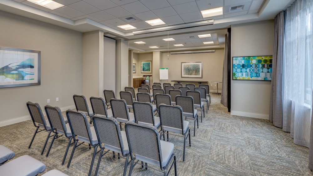 Holiday Inn & Suites Bellingham by IHG - photo 89