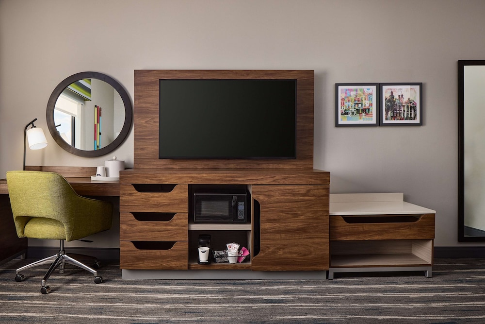 Hampton Inn Massillon - photo 14