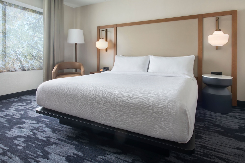 Fairfield Inn by Marriott Rochester Airport - photo 5