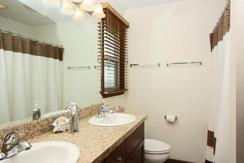 Wahoo by Oak Island Accommodations - photo 29