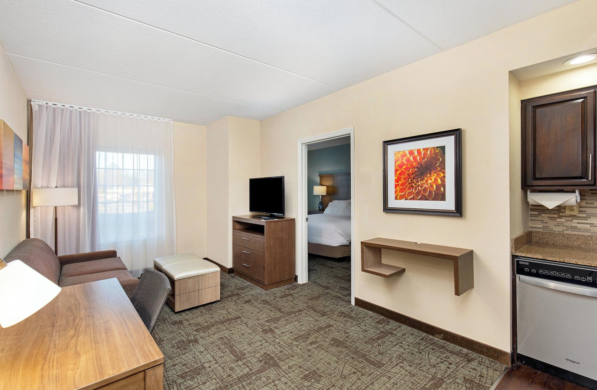 Staybridge Suites Oak Ridge by IHG - photo 17