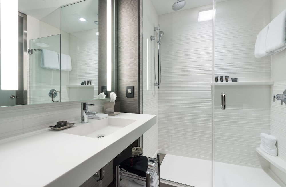 AC Hotel by Marriott Boston Cambridge - photo 5