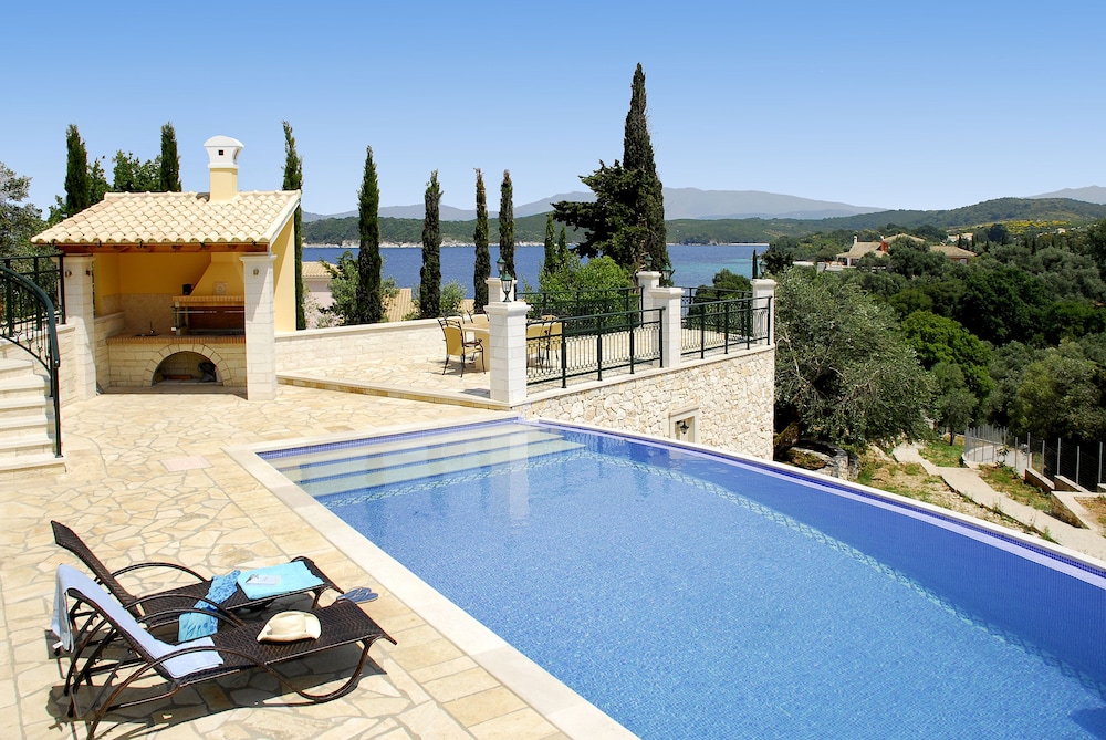 Villa Argyro — 4-Star Luxury Hotel in Corfu, Greece