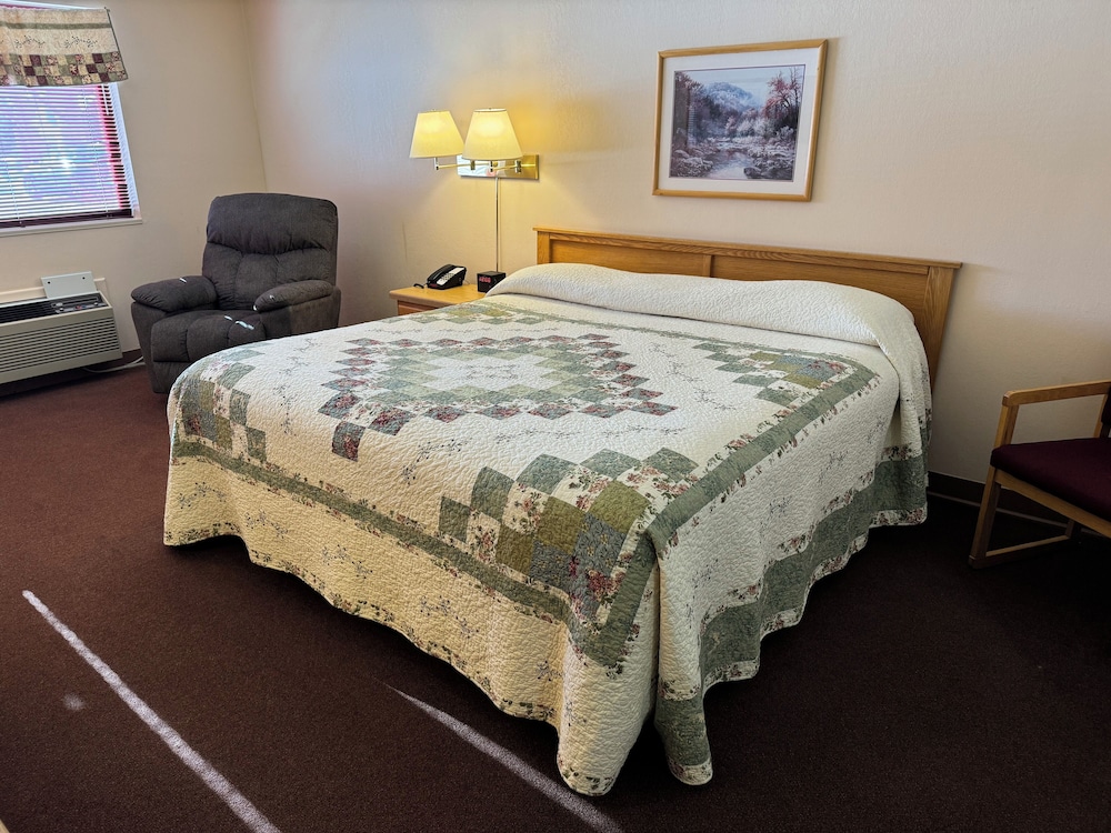 Chicaugon Lake Inn - photo 15