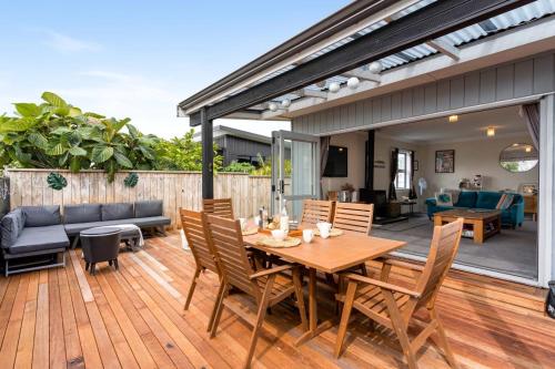 Whanga Beach Bach and Sleep out in Whangamata, New Zealand