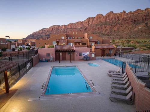 Rim Village Vista Unit 11A4 - featured photo
